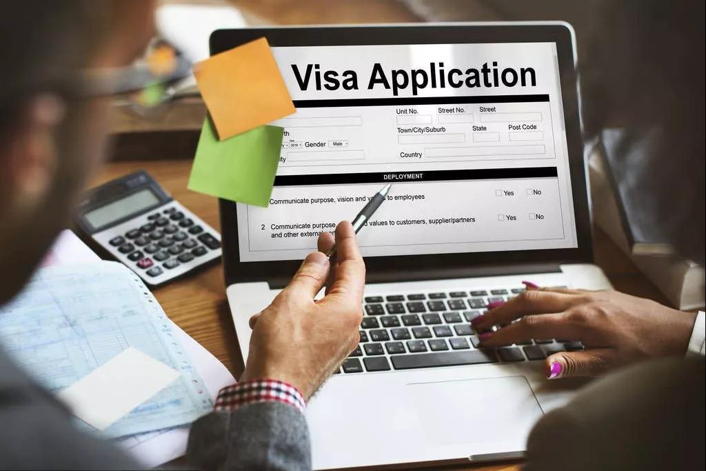 加拿大签证自动筛选系统http://www.yienvisa.com/ 
